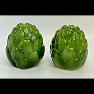Vintage Otagiri 1984 Green Artichoke Vegetable Salt & Pepper Shakers Japan